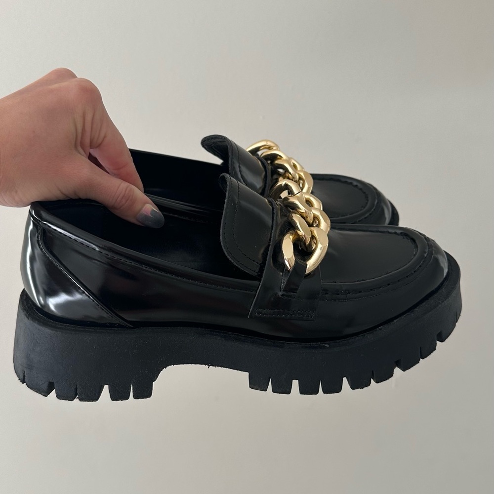 GUESS Black Patent Loafers with Gold Chain Accent